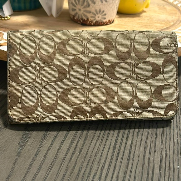 Coach Handbags - Coach wallet